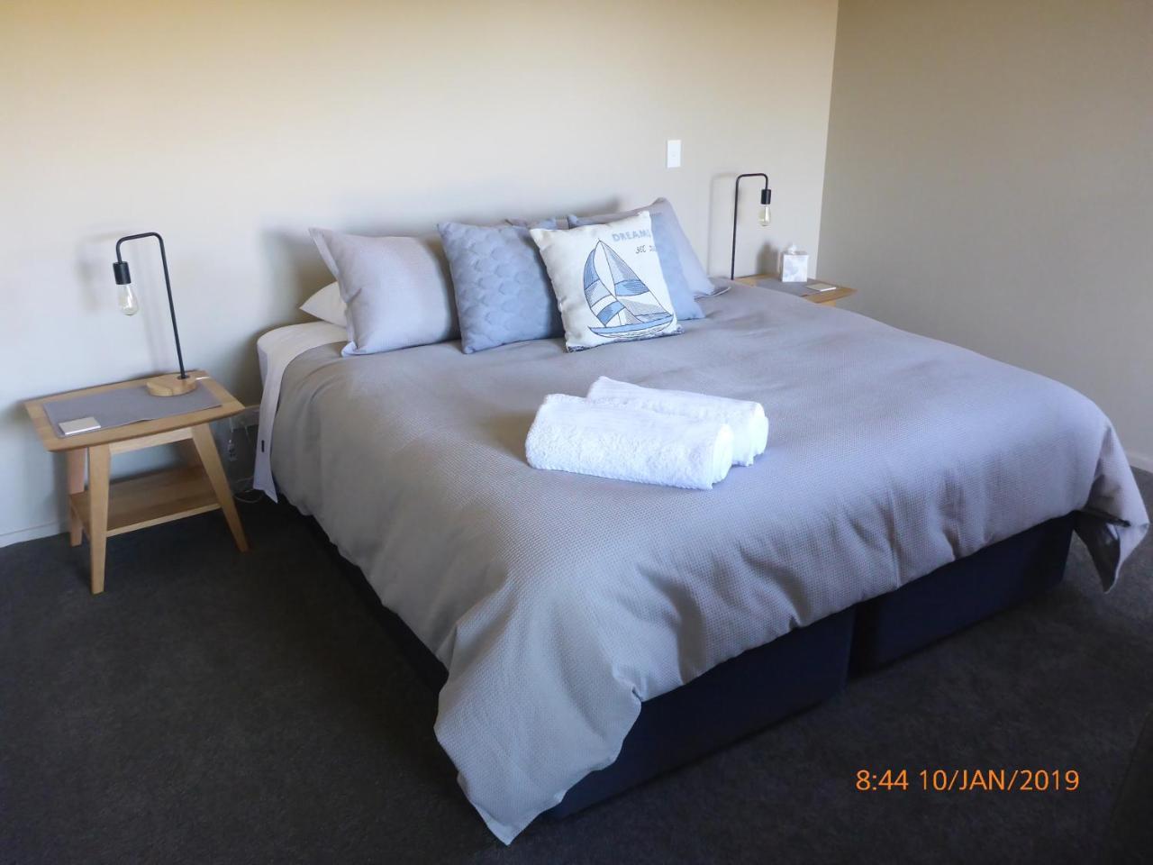 Fran And Frankie'S Bed & Breakfast Luggate Extérieur photo